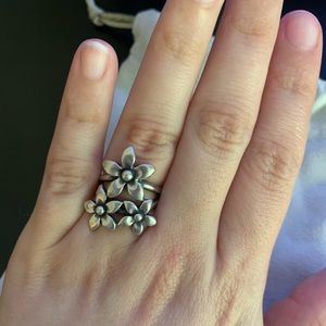James Avery flower ring